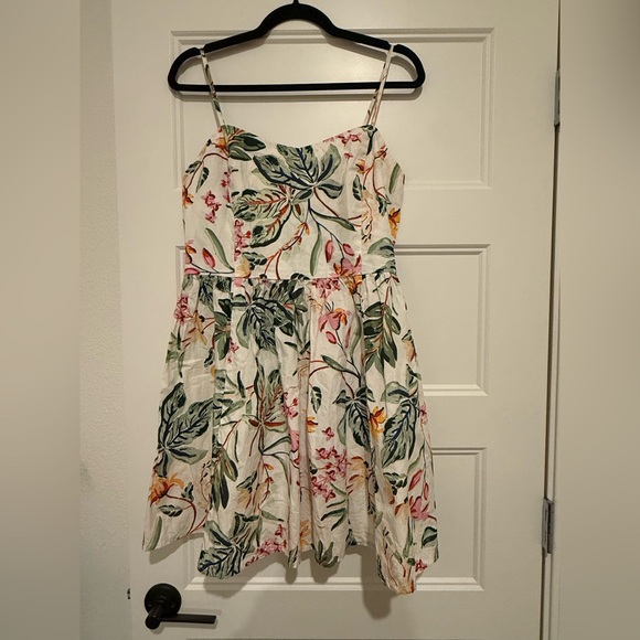 H&M Dresses & Skirts - H&M Floral Dress - White and Green NWOT